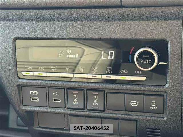 Toyota HIACE VAN 2026-04 8366171-3
