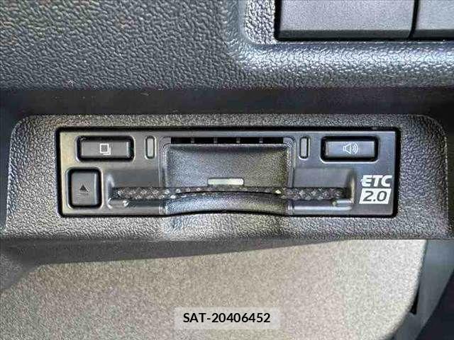Toyota HIACE VAN 2026-04 8366171-5