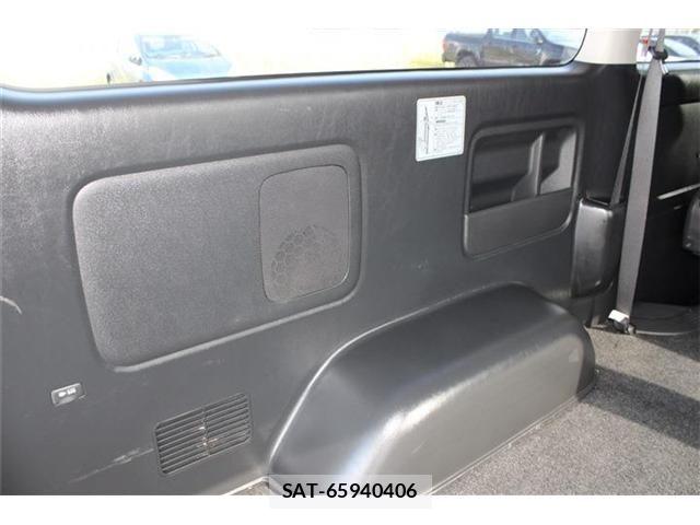 Toyota HIACE VAN 2023-03 8366180-13