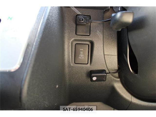 Toyota HIACE VAN 2023-03 8366180-22