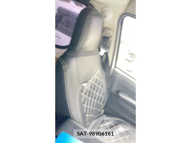 Toyota HIACE VAN 2013-07 8366185-15