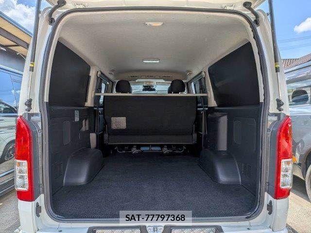 Toyota HIACE VAN 2019-07 8366178-10