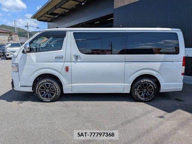 Toyota HIACE VAN 2019-07 8366178-21