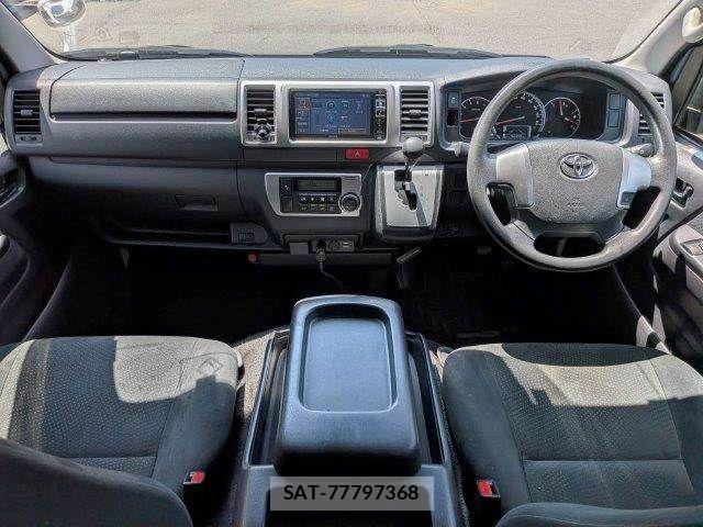 Toyota HIACE VAN 2019-07 8366178-2