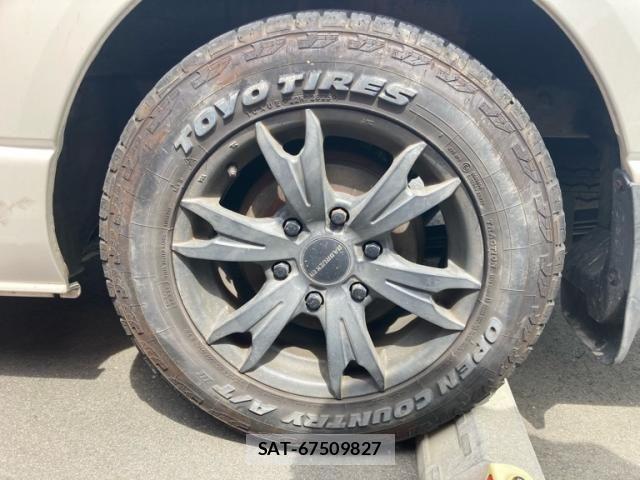 Toyota HIACE VAN 2018-01 8366183-9