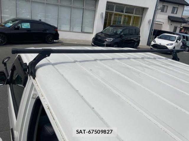 Toyota HIACE VAN 2018-01 8366183-12