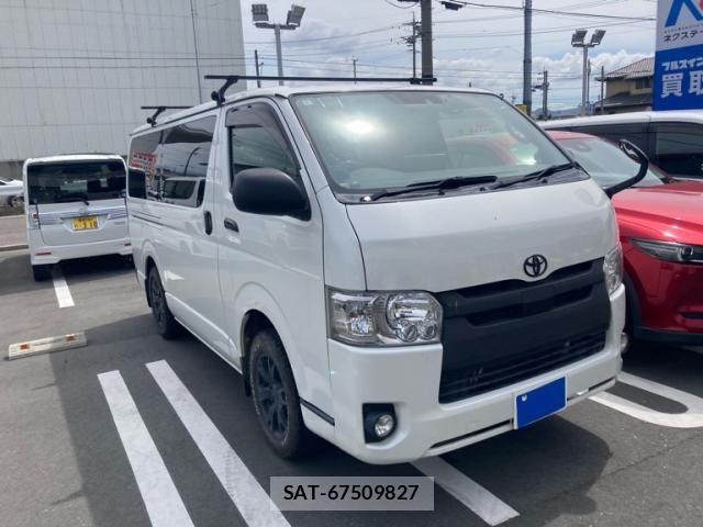Toyota HIACE VAN 2018-01 8366183-1