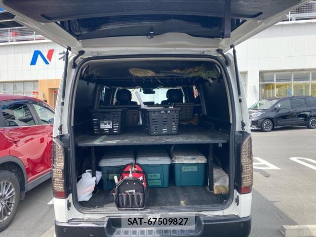 Toyota HIACE VAN 2018-01 8366183-5