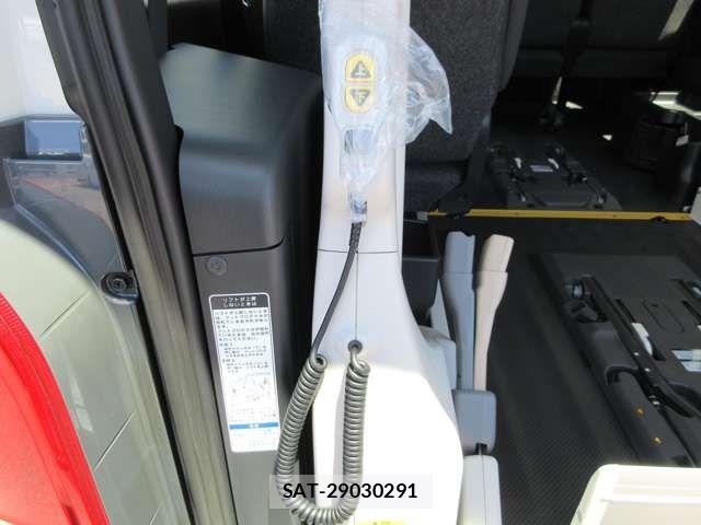 Toyota HIACE VAN 2026-07 8366169-12