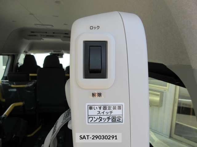 Toyota HIACE VAN 2026-07 8366169-15