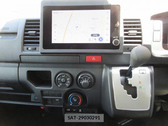 Toyota HIACE VAN 2026-07 8366169-26
