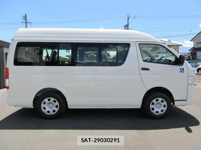 Toyota HIACE VAN 2026-07 8366169-3