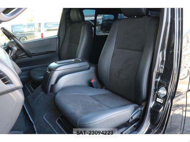 Toyota HIACE VAN 2021-01 8366176-11