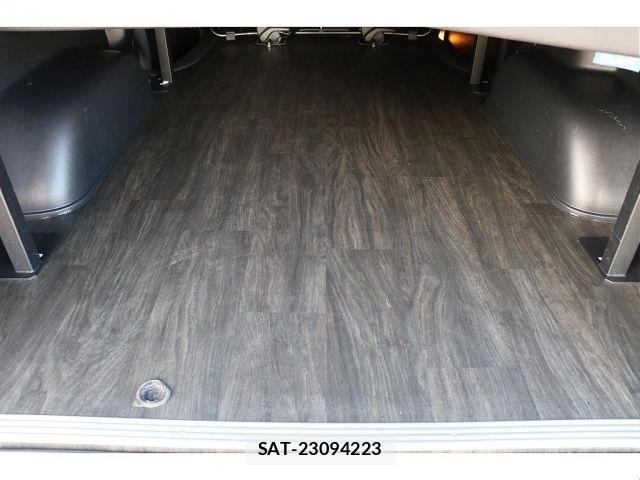Toyota HIACE VAN 2021-01 8366176-14