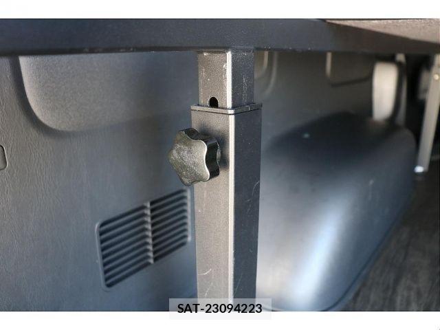 Toyota HIACE VAN 2021-01 8366176-17