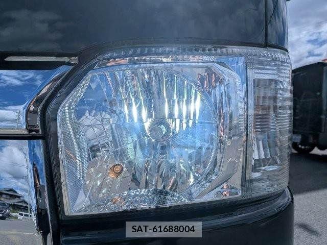 Toyota HIACE VAN 2020-12 8366179-18