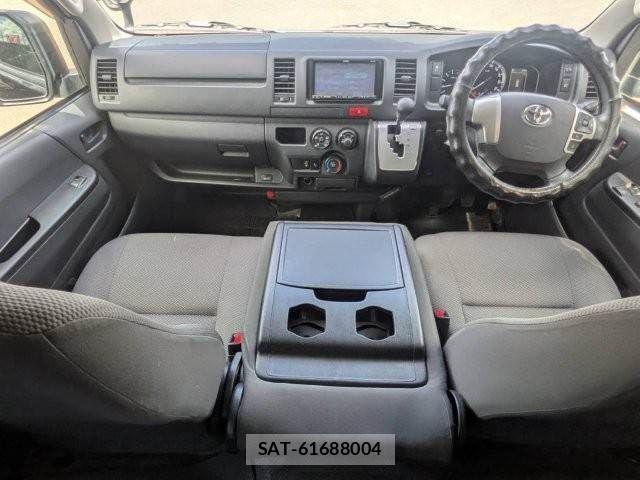 Toyota HIACE VAN 2020-12 8366179-2