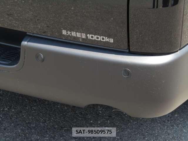 Toyota HIACE VAN 2025-11 8366175-14