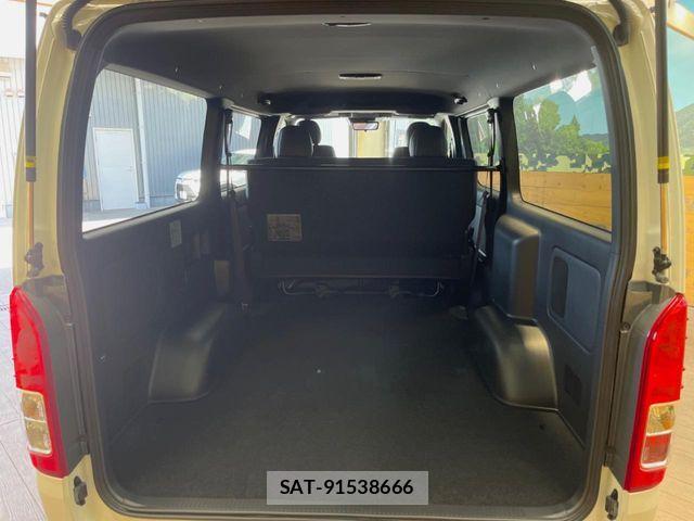 Toyota HIACE VAN 2026-02 8366174-9