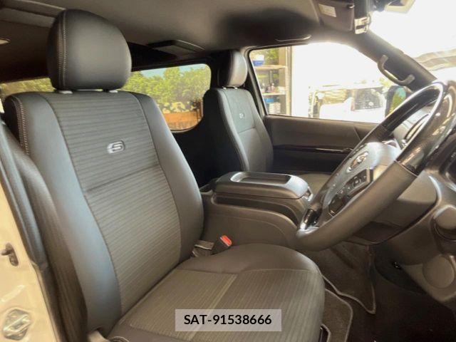 Toyota HIACE VAN 2026-02 8366174-7
