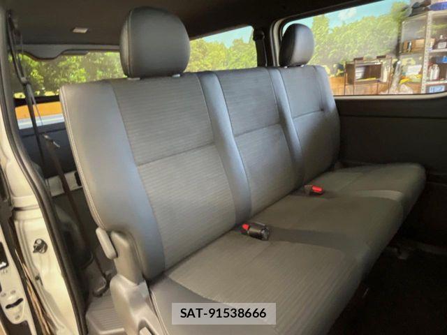 Toyota HIACE VAN 2026-02 8366174-8