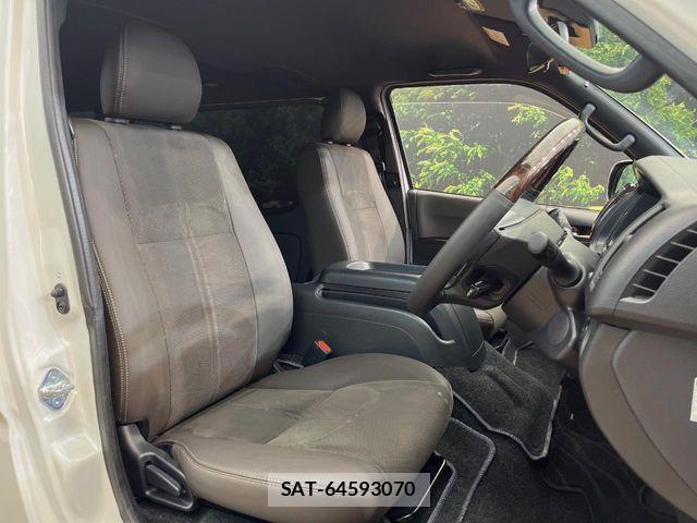 Toyota HIACE VAN 2019-05 8366177-9