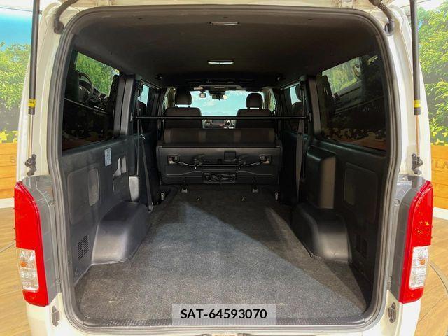 Toyota HIACE VAN 2019-05 8366177-11