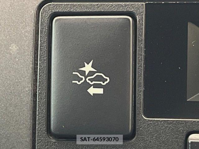 Toyota HIACE VAN 2019-05 8366177-3