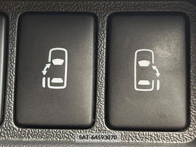 Toyota HIACE VAN 2019-05 8366177-4