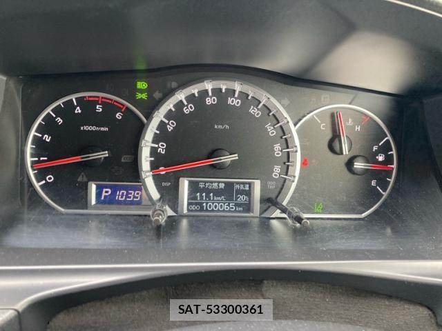 Toyota HIACE VAN 2019-06 8366181-12