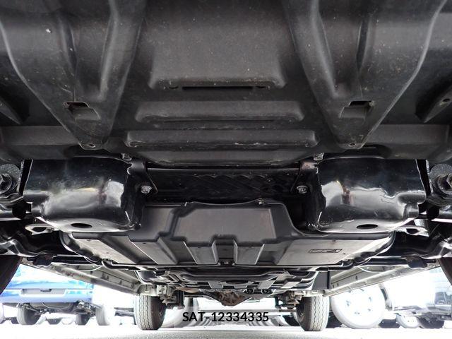 Toyota HIACE VAN 2021-06 8371713-27