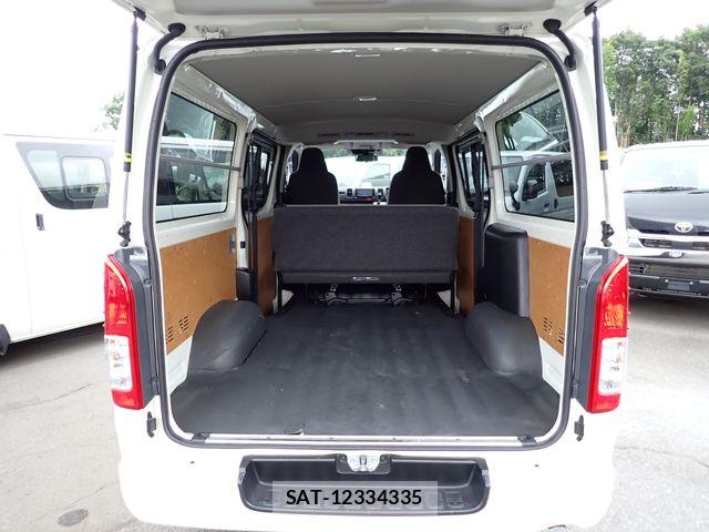 Toyota HIACE VAN 2021-06 8371713-6