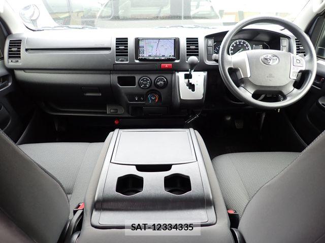 Toyota HIACE VAN 2021-06 8371713-7
