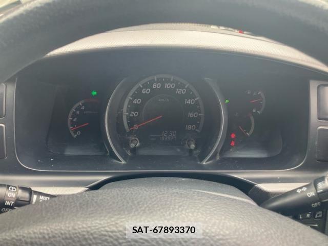 Toyota HIACE VAN 2004-10 8412727-10