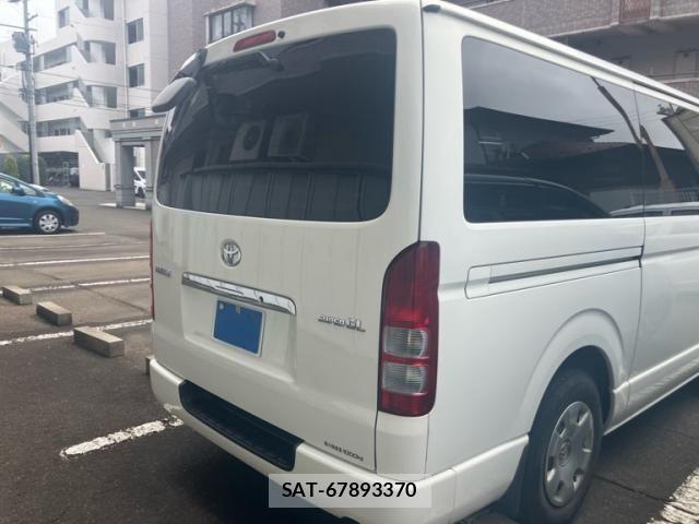 Toyota HIACE VAN 2004-10 8412727-6