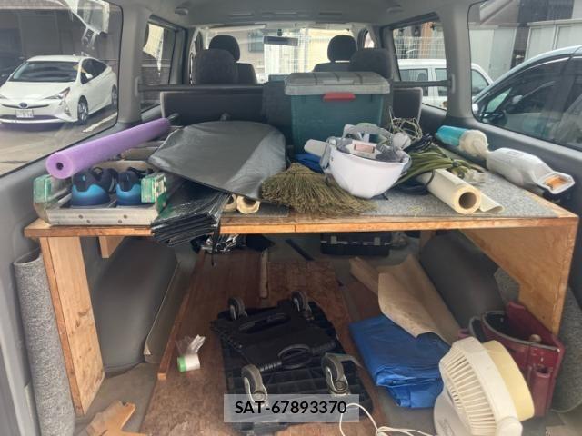 Toyota HIACE VAN 2004-10 8412727-8