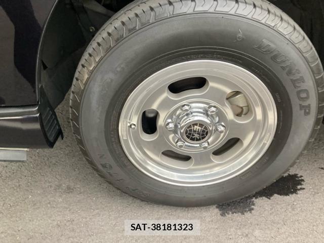 Toyota HIACE VAN 2023-02 8438195-7