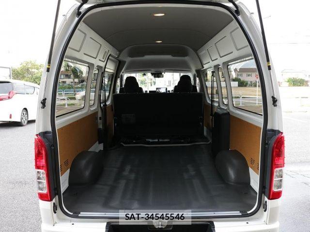 Toyota HIACE VAN 2023-01 8438193-3