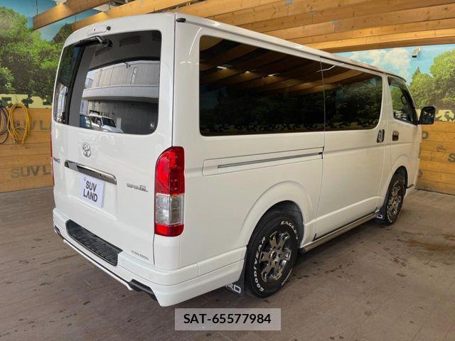 Toyota HIACE VAN 2023-02 8438192-16