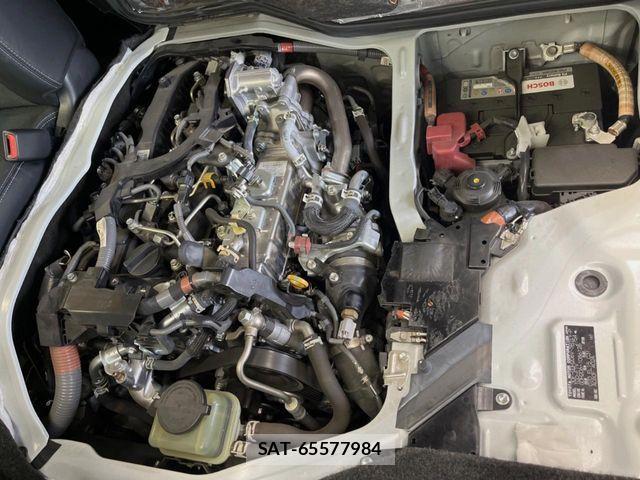 Toyota HIACE VAN 2023-02 8438192-17