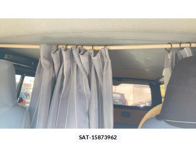 Toyota HIACE VAN 2007-10 8457618-15