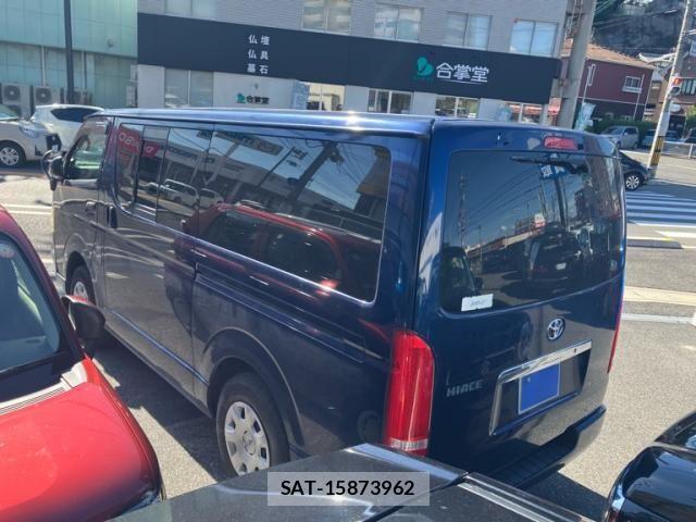 Toyota HIACE VAN 2007-10 8457618-1