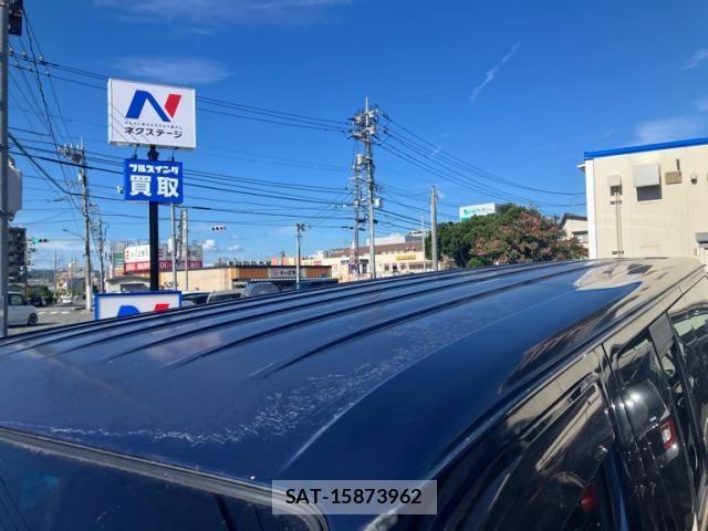 Toyota HIACE VAN 2007-10 8457618-8