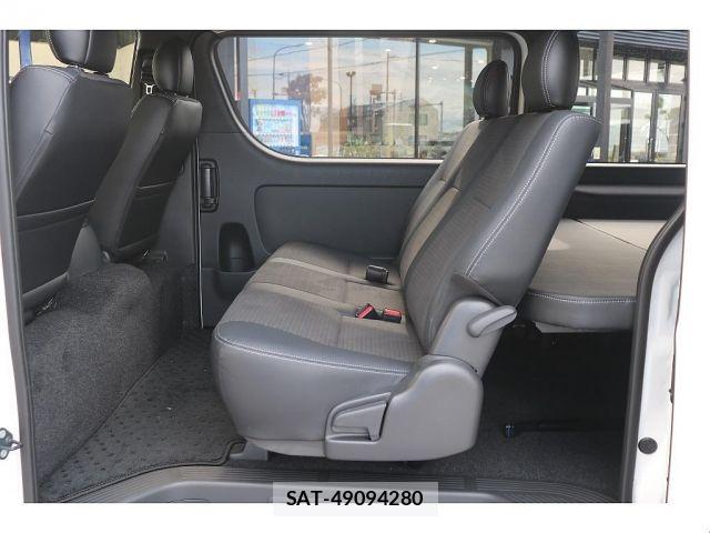 Toyota HIACE VAN 2025-01 8485480-14
