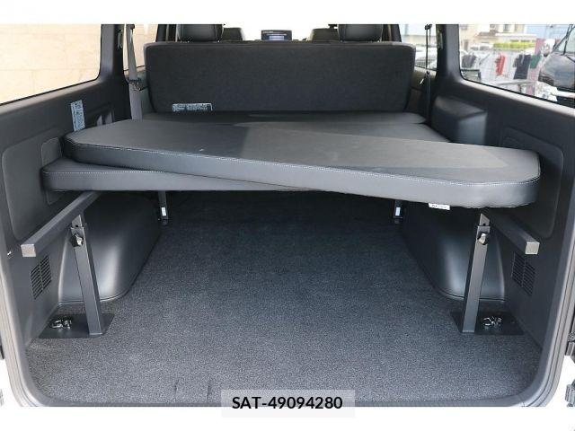 Toyota HIACE VAN 2025-01 8485480-16