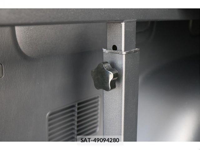 Toyota HIACE VAN 2025-01 8485480-17