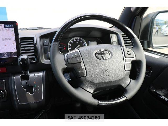 Toyota HIACE VAN 2025-01 8485480-4