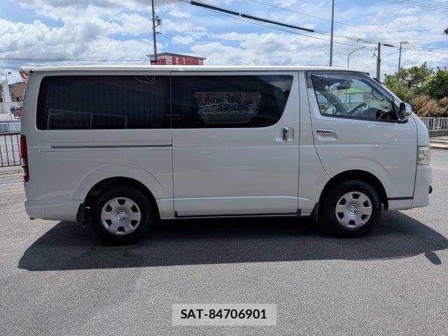 Toyota HIACE VAN 2013-01 8525149-15