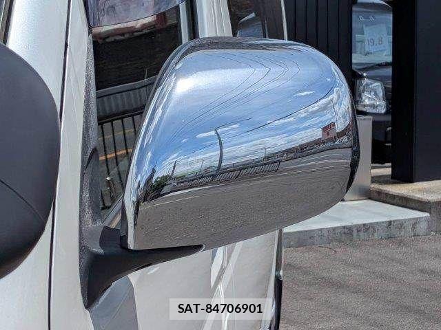 Toyota HIACE VAN 2013-01 8525149-24