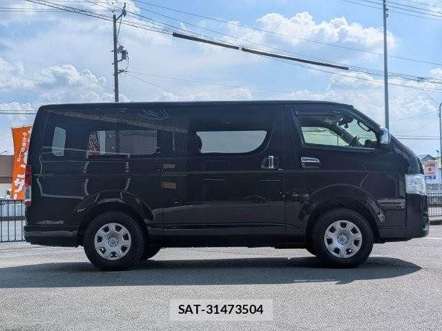 Toyota HIACE VAN 2023-10 8525146-20